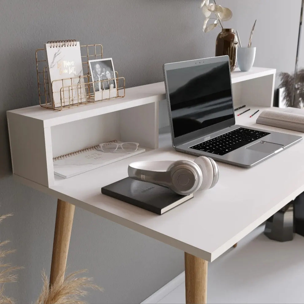 Trinity Study Desk