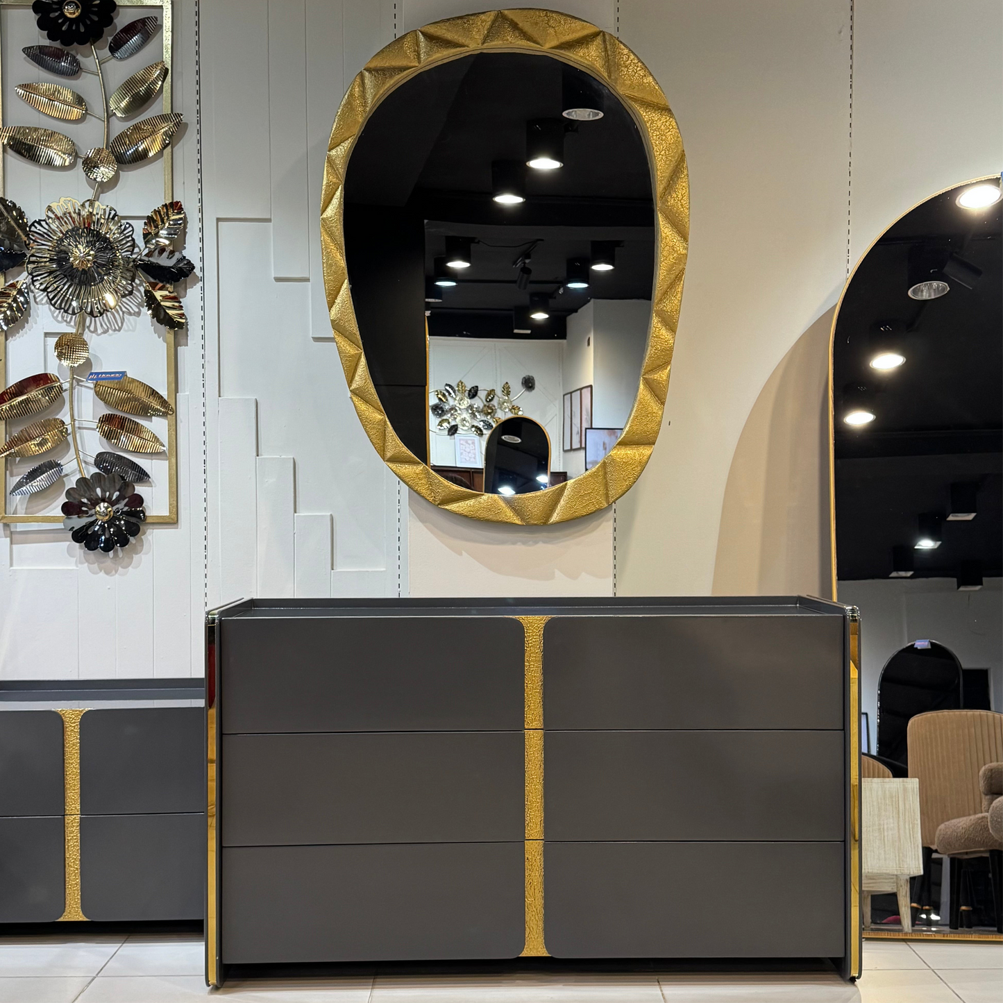 Oval Dresser