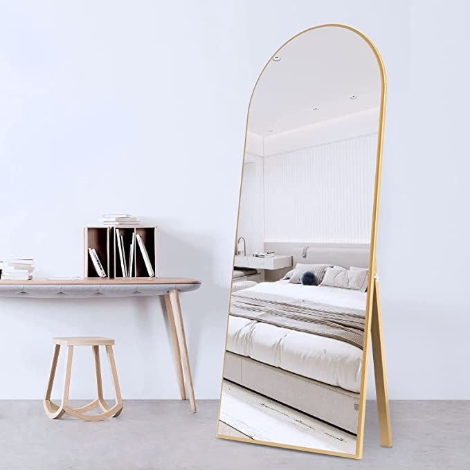 Standing Dome Mirror