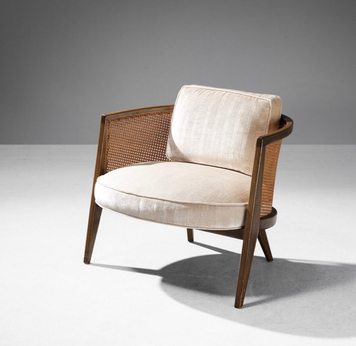 Oval Chair featuring a rounded modern design with soft upholstery, perfect for contemporary living spaces